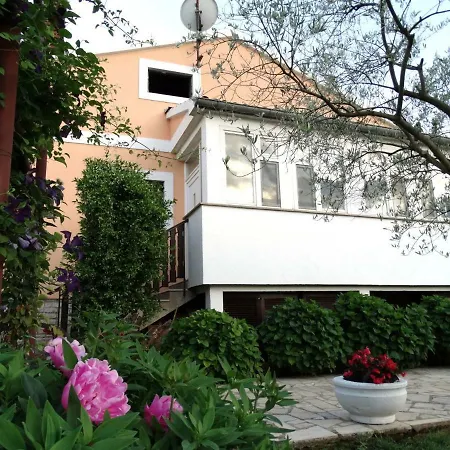 Casa de Férias Zora *